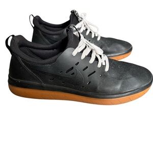 Nike SB Nyjah 1s Black/Gum